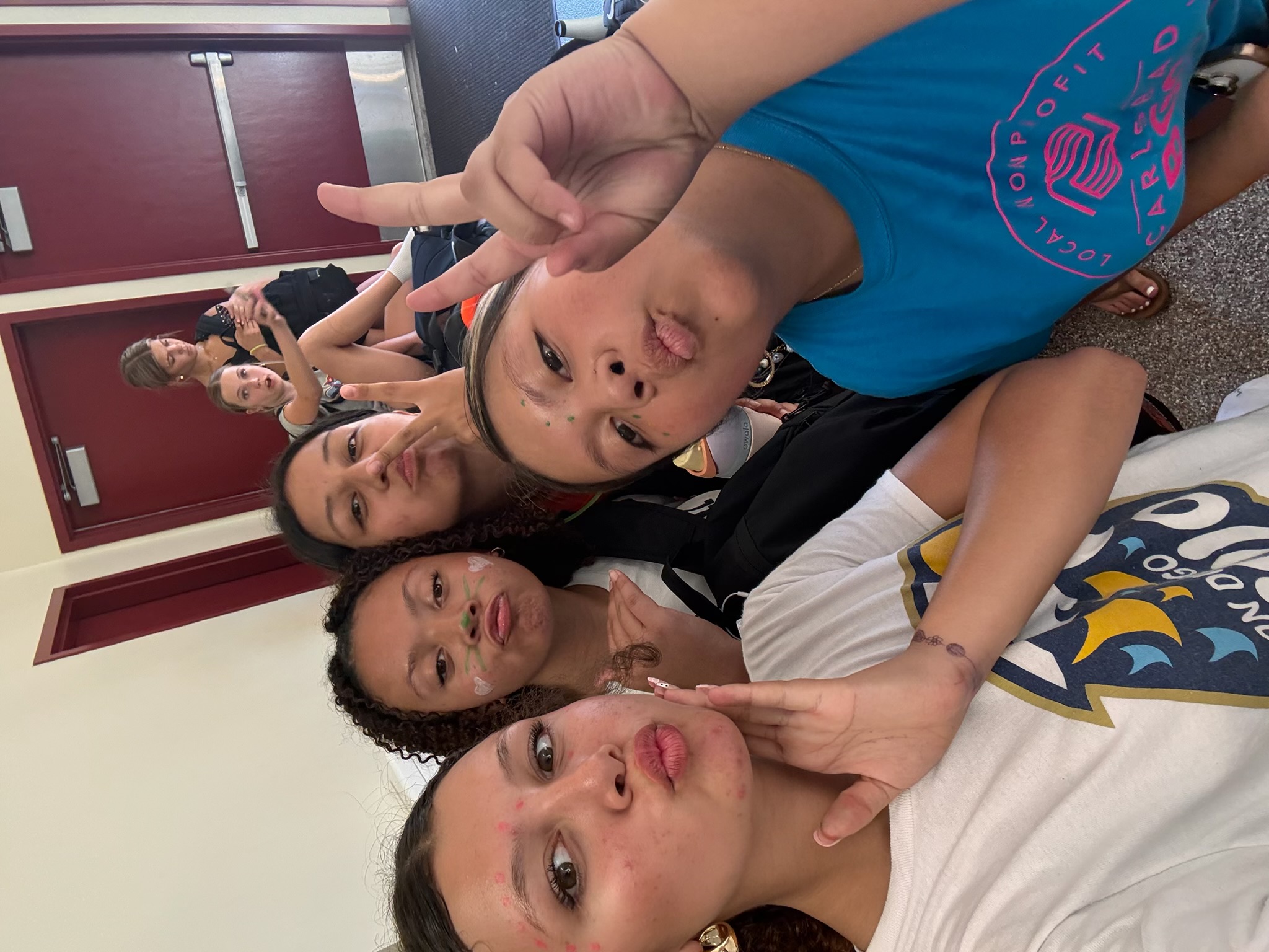 RBV volleyball players taking a team selfie